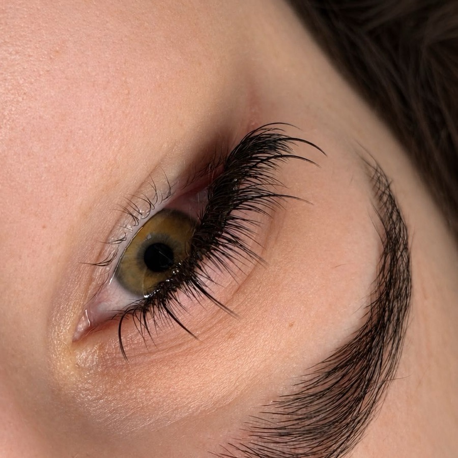 Rzęsy efekt KIM - realizacja JK Beauty Studio, Sucha Beskidzka