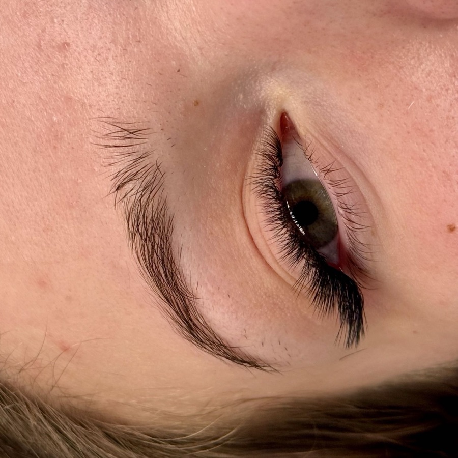 Przedłużanie rzęs Eyeliner Effect - realizacja JK Beauty Studio, Sucha Beskidzka