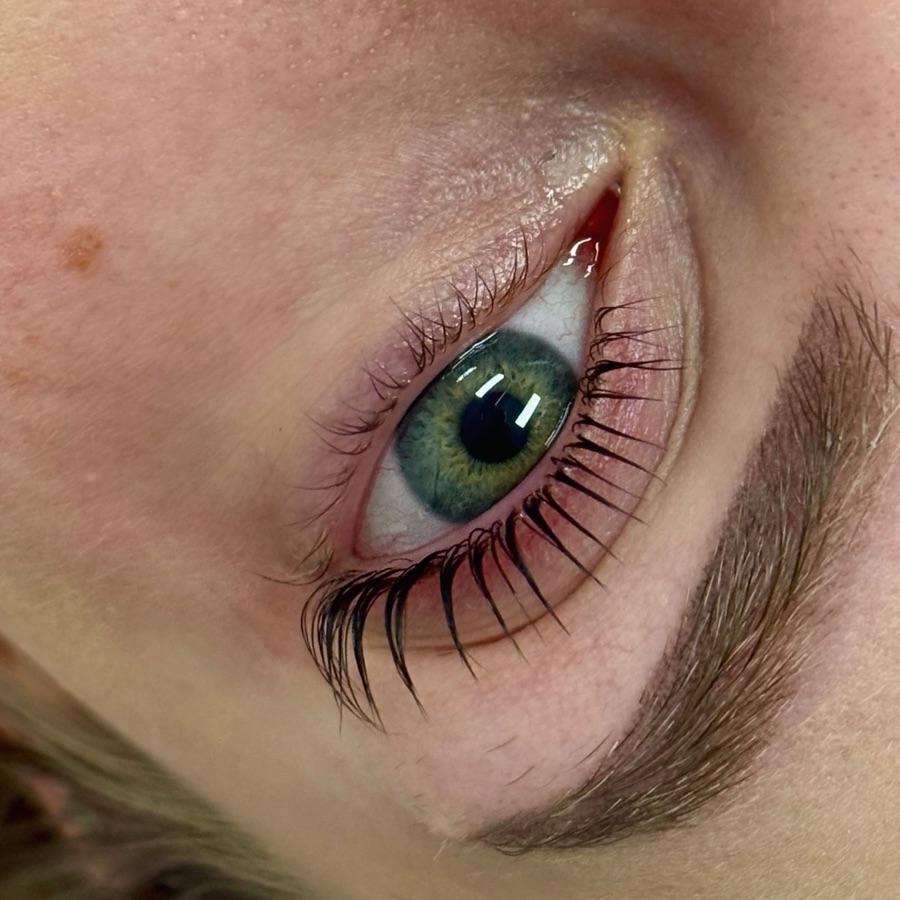 Lifting rzęs z farbką i odżywieniem - realizacja JK Beauty Studio, Sucha Beskidzka